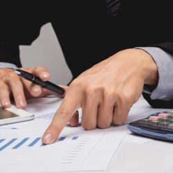 consultanță în achiziții publice